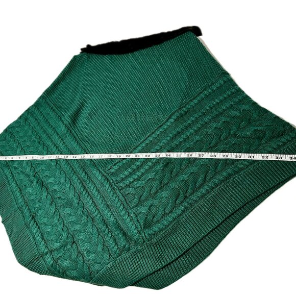 NEW | Talbots Faux Fur Cable Knit Poncho Green | Size S | NWT - Picture 3 of 9